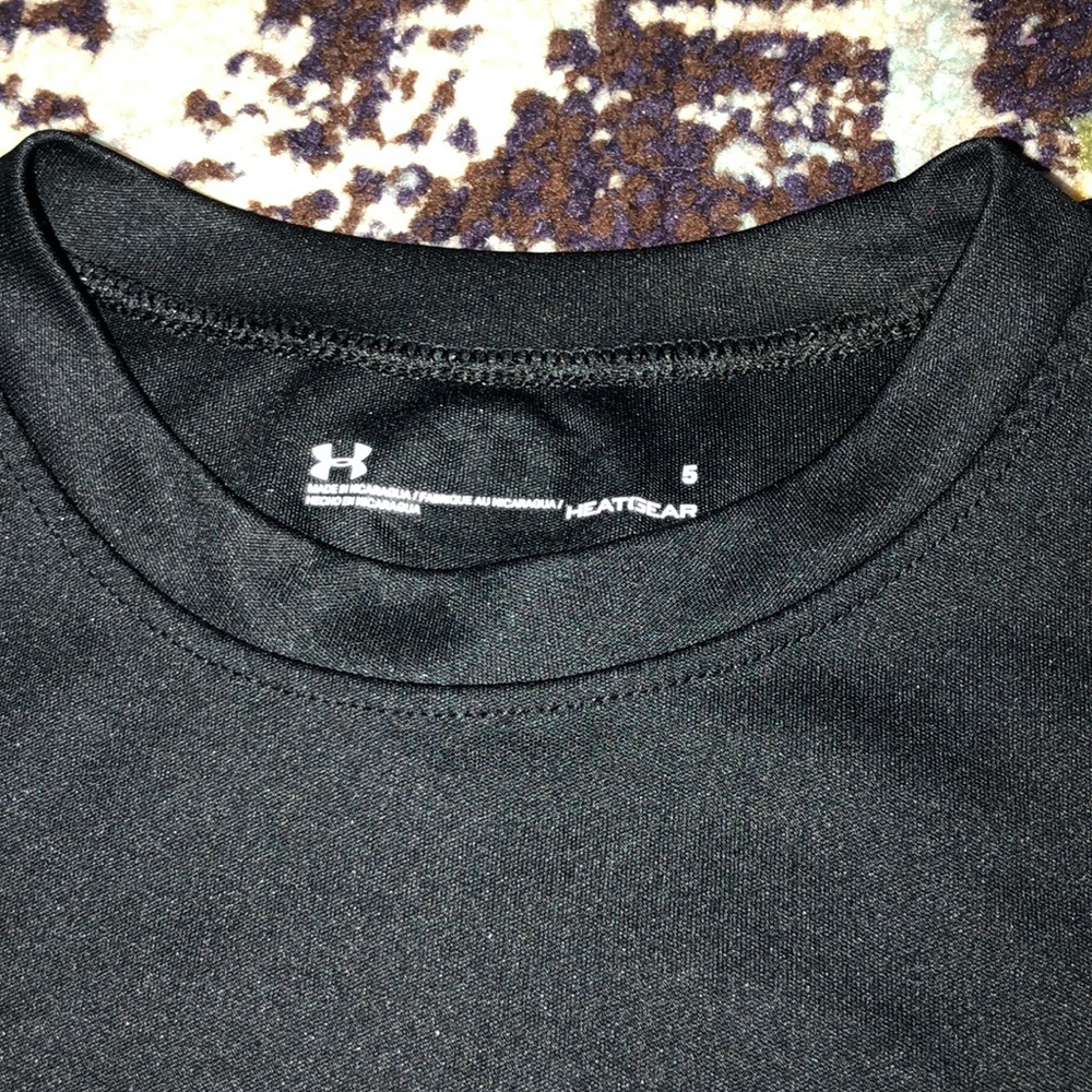 Under Armour tee - Picture 2 of 3